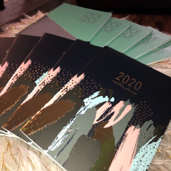 🔴SOLD🔴Mini Pocket Planners - Picture 2 of 5